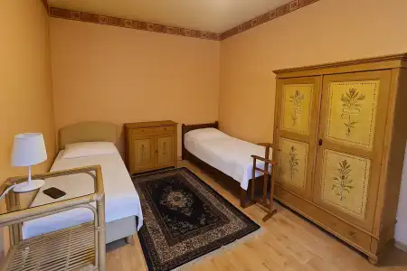 Eladó családi ház, Misefa 4 szoba 220 m² 140 M Ft