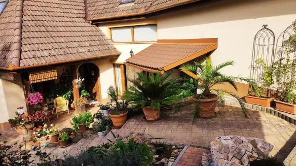 Eladó családi ház, Zalakaros 5 szoba 200 m² 130 M Ft