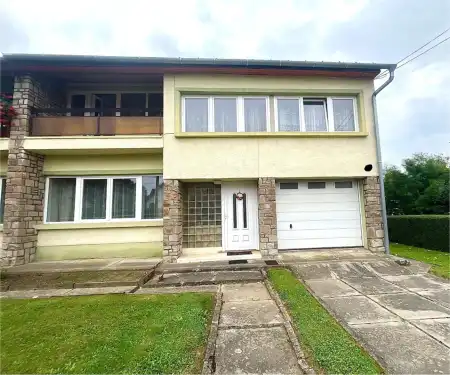 Eladó ikerház, Szentgotthárd 3+1 szoba 155 m² 72.99 M Ft