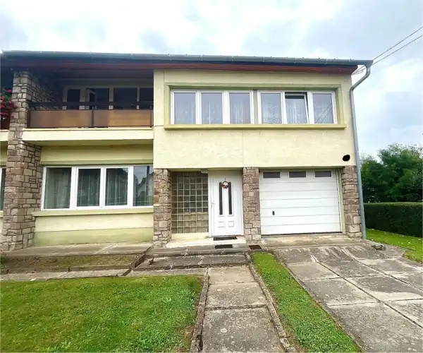 Eladó ikerház, Szentgotthárd 3+1 szoba 155 m² 72.99 M Ft