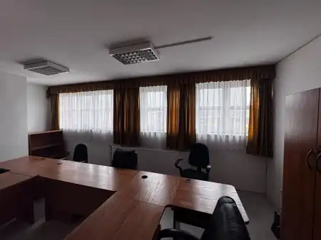 Kiadó iroda, Zalaegerszeg 30 m² 90 E Ft/hó